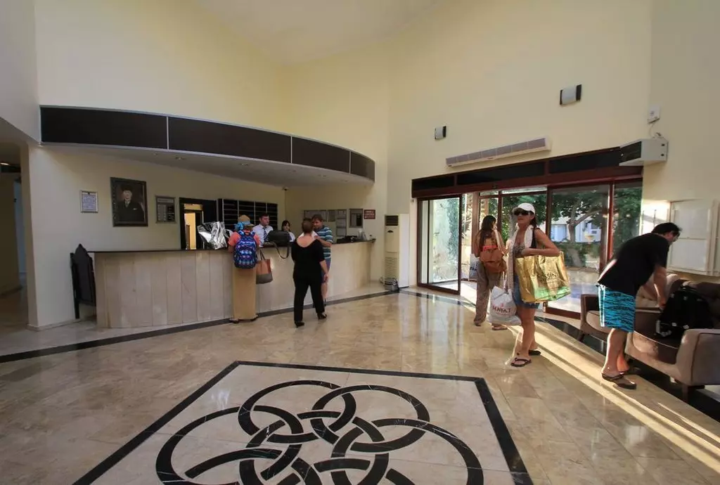 hotel royal palace kusadasi_shabavizparvaz_06.jpg